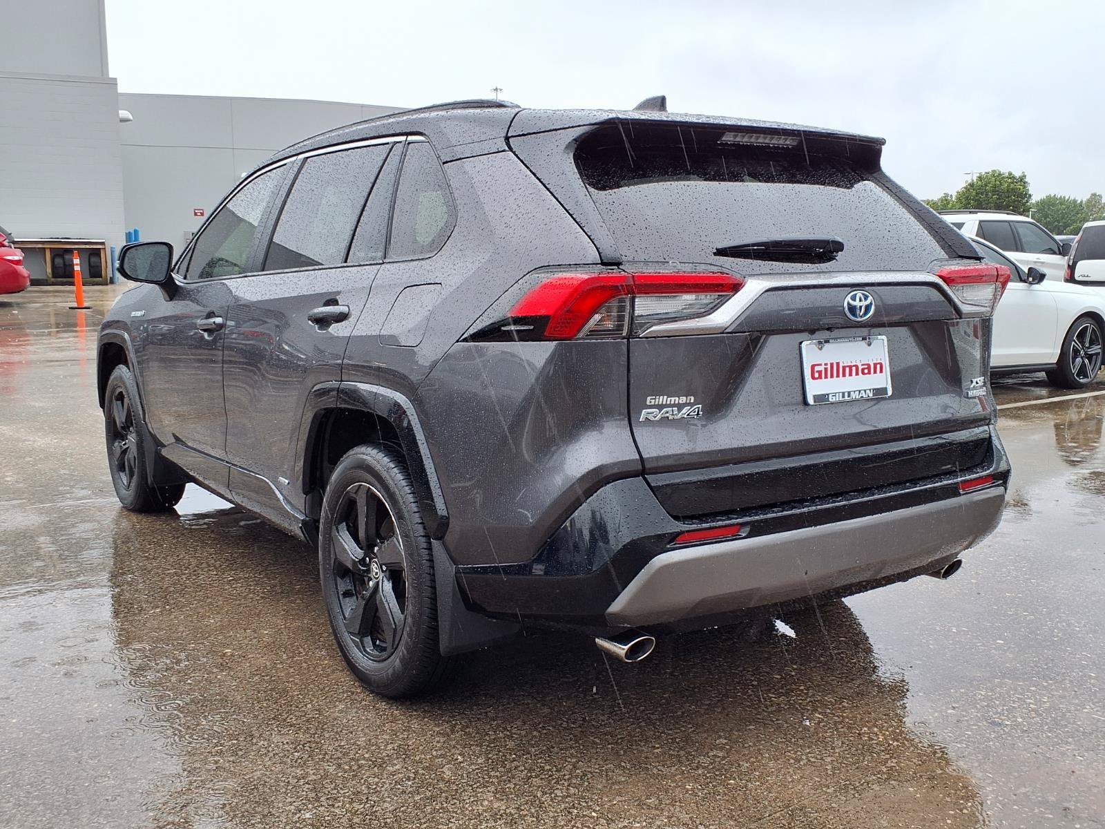 Used 2020 Toyota RAV4 XSE AWD/4WD image 3