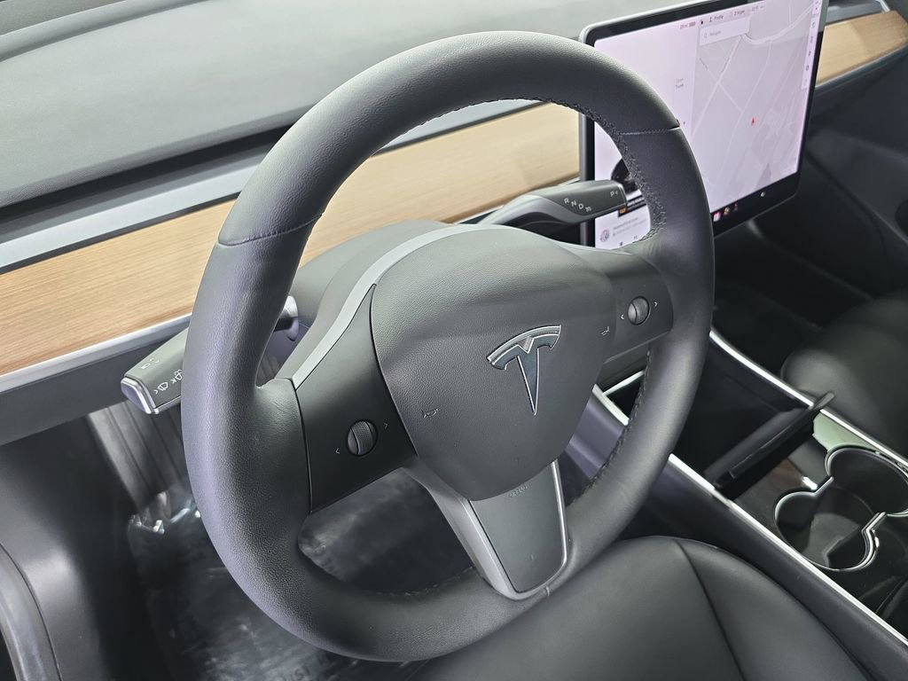 Used 2019 Tesla Model 3 RWD image 4