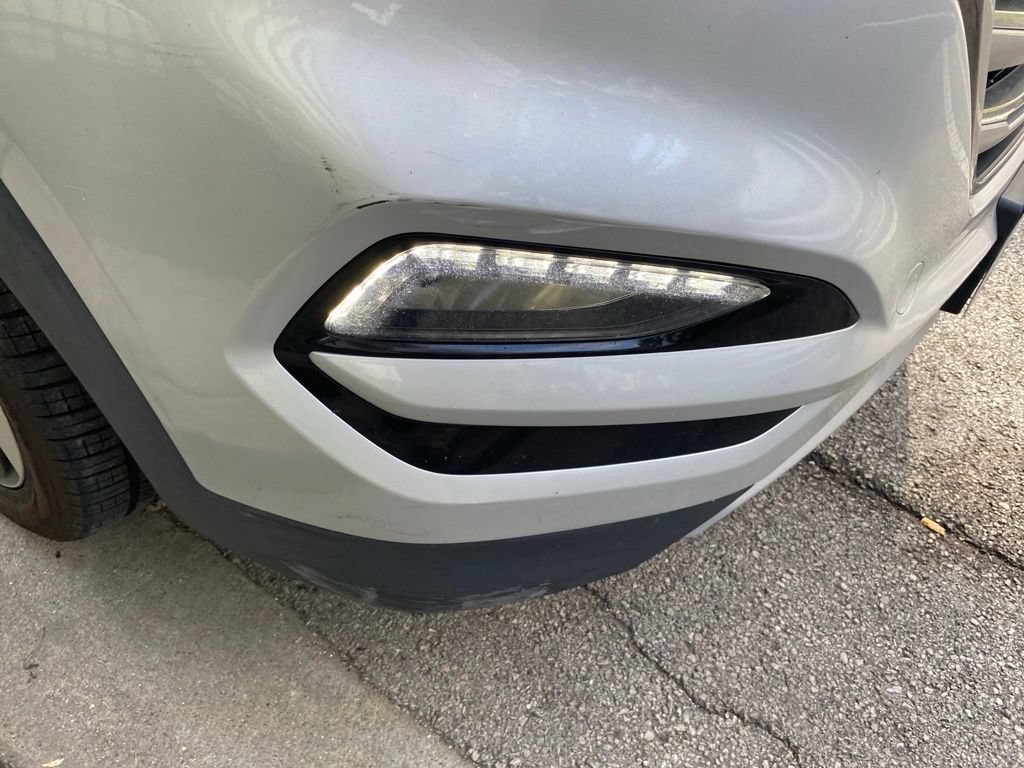 Used 2018 Hyundai Tucson Limited w/ Ultimate Package 02 FWD image 14