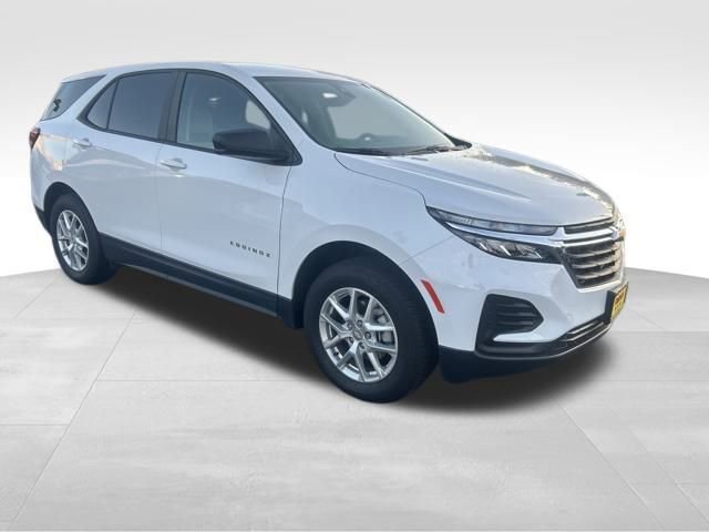 Used 2022 Chevrolet Equinox LS w/ LS Convenience Package