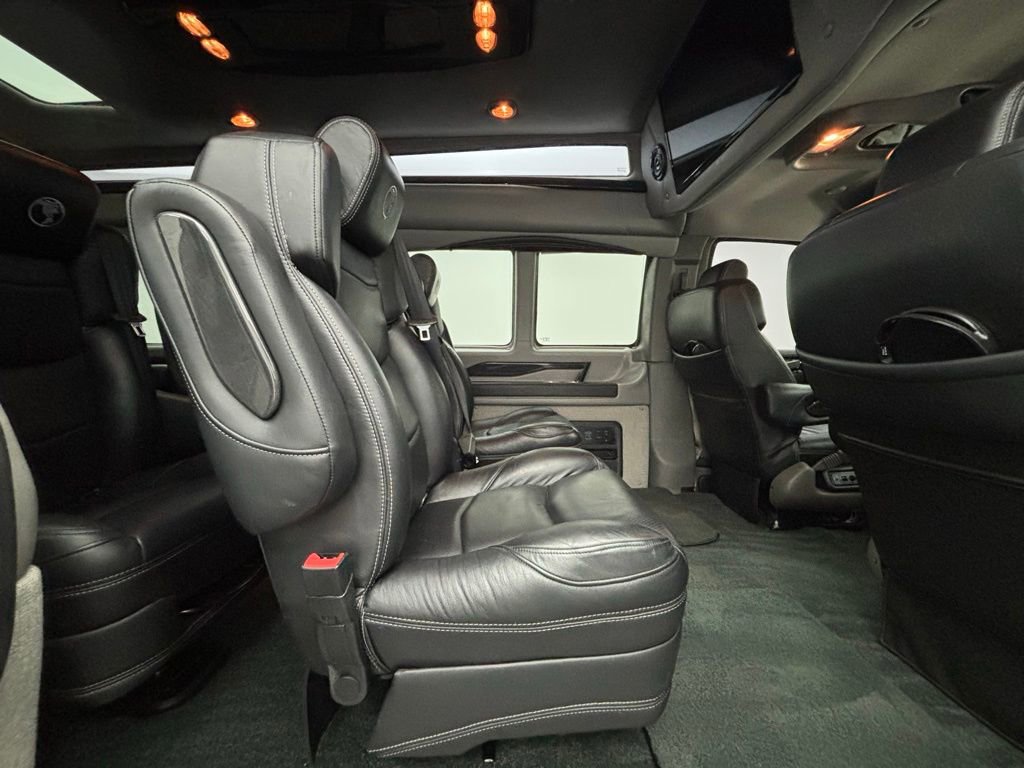 Used 2020 Chevrolet Express 2500 Extended w/ Enhanced Convenience Package image 26