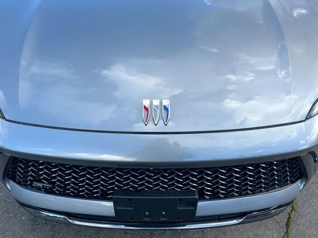 Used 2025 Buick Envision Sport Touring image 31