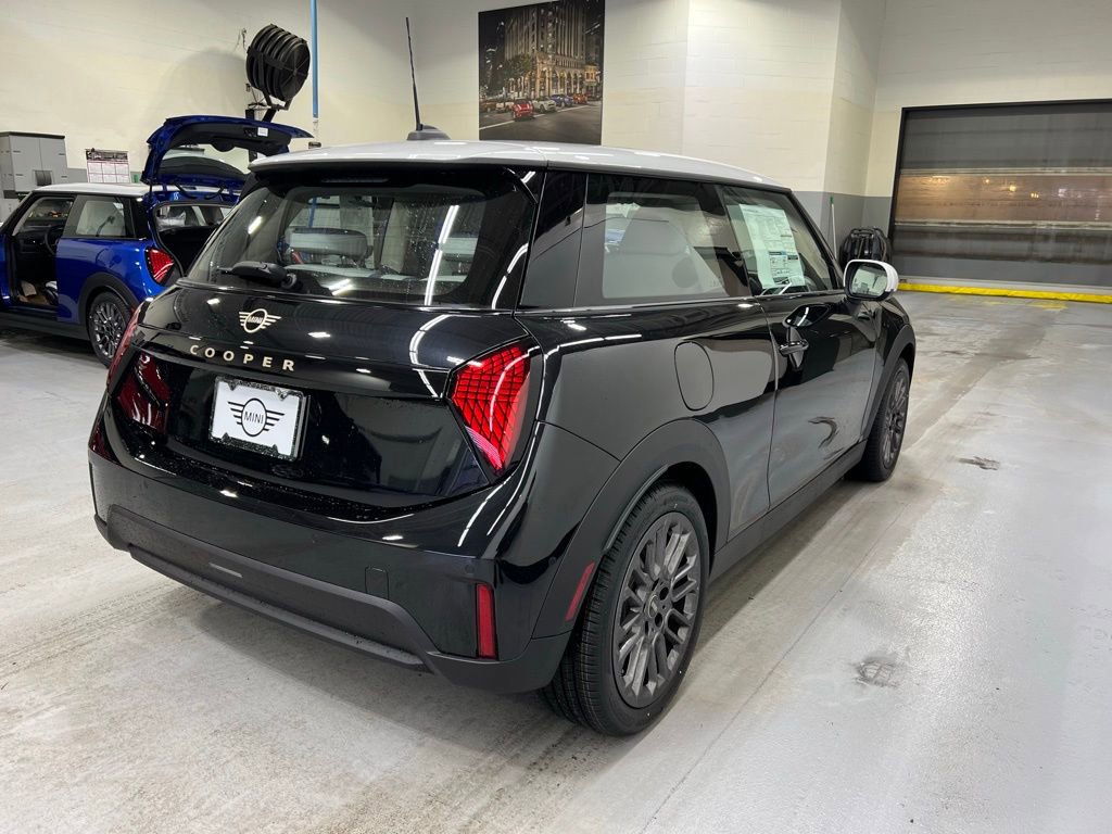 Certified 2025 MINI Cooper 2-Door Hardtop image 6