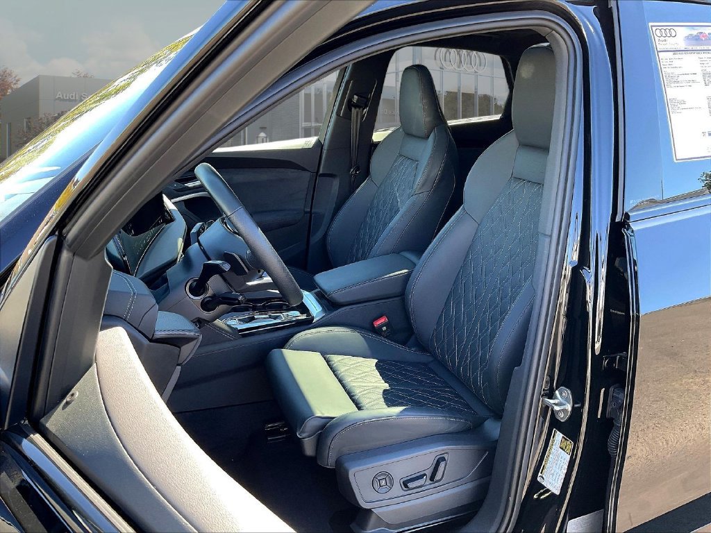 Used 2025 Audi SQ5 Premium Plus w/ Premium Plus Package AWD/4WD image 23