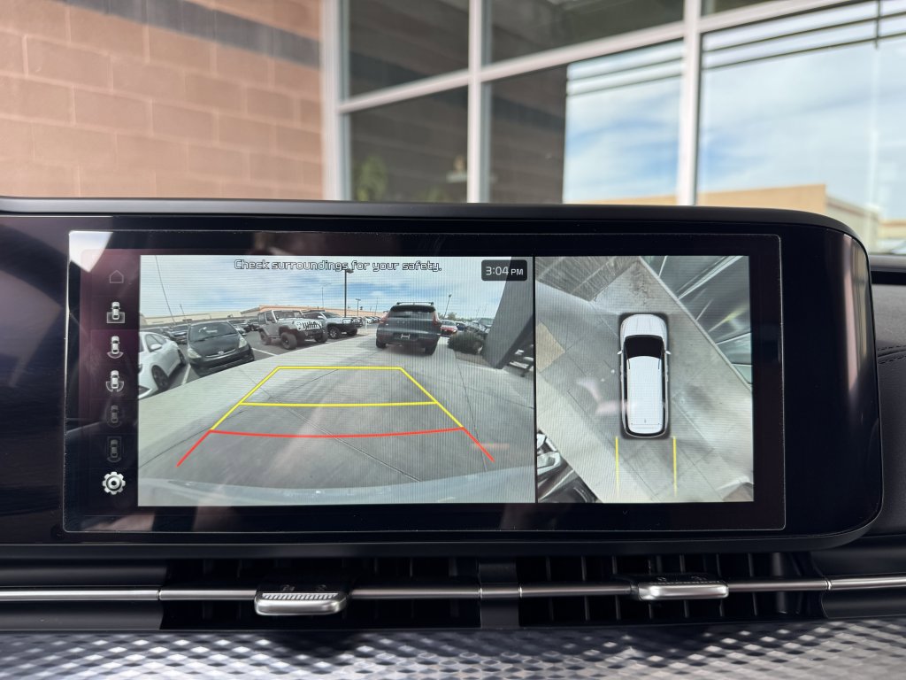 Used 2024 Kia Carnival SX Prestige FWD image 24