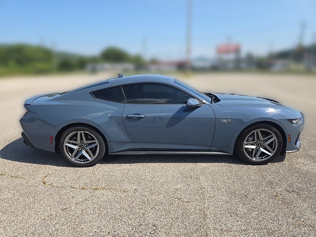 Used 2025 Ford Mustang GT Premium RWD image 14
