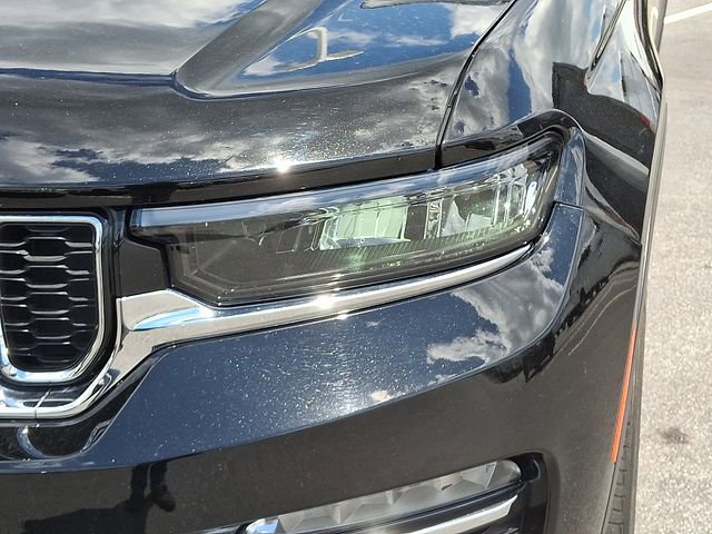 Used 2023 Jeep Grand Cherokee Limited w/ Luxury Tech Group II AWD/4WD image 9