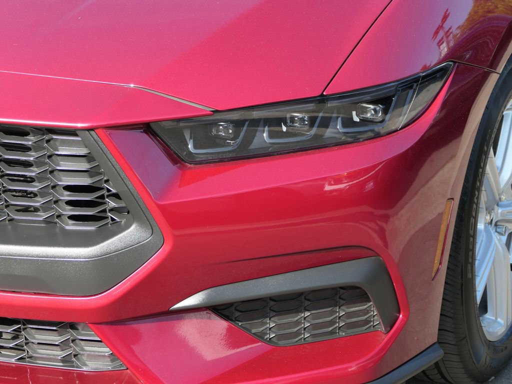 Used 2026 Ford Mustang Coupe image 10