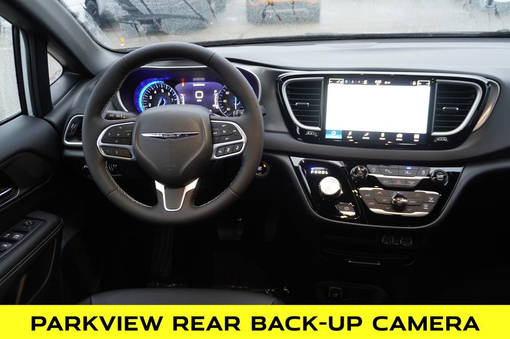 New 2026 Chrysler Voyager LX image 10