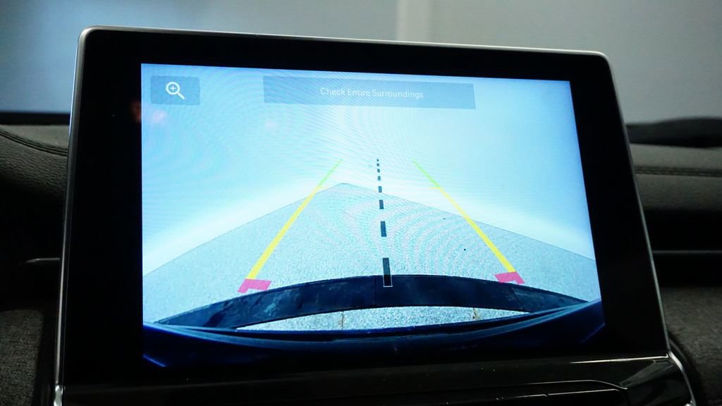 Used 2023 Jeep Compass Latitude image 30