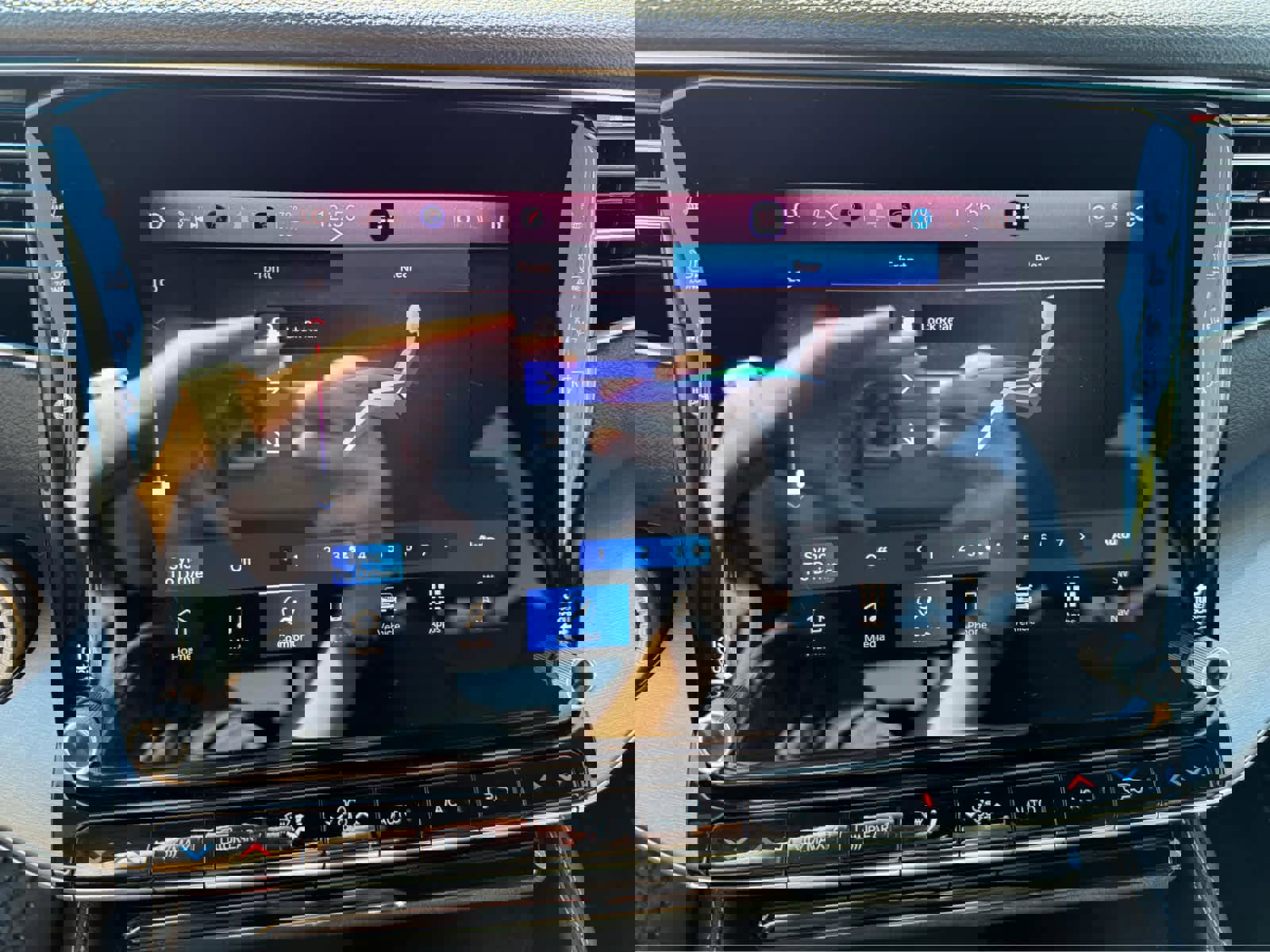 Used 2025 Jeep Wagoneer Series II image 21