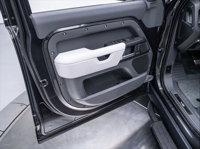 New 2025 Land Rover Defender 130 V8 image 24