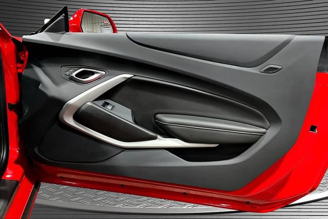 Used 2022 Chevrolet Camaro SS RWD image 26