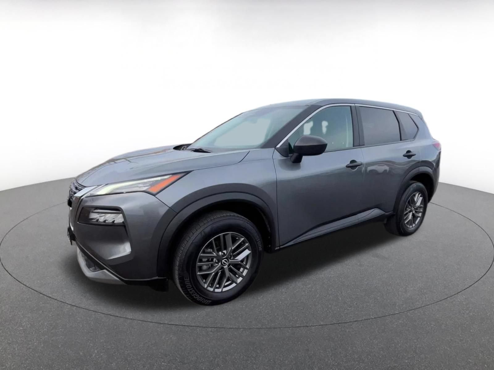 Used 2023 Nissan Rogue S FWD image 6