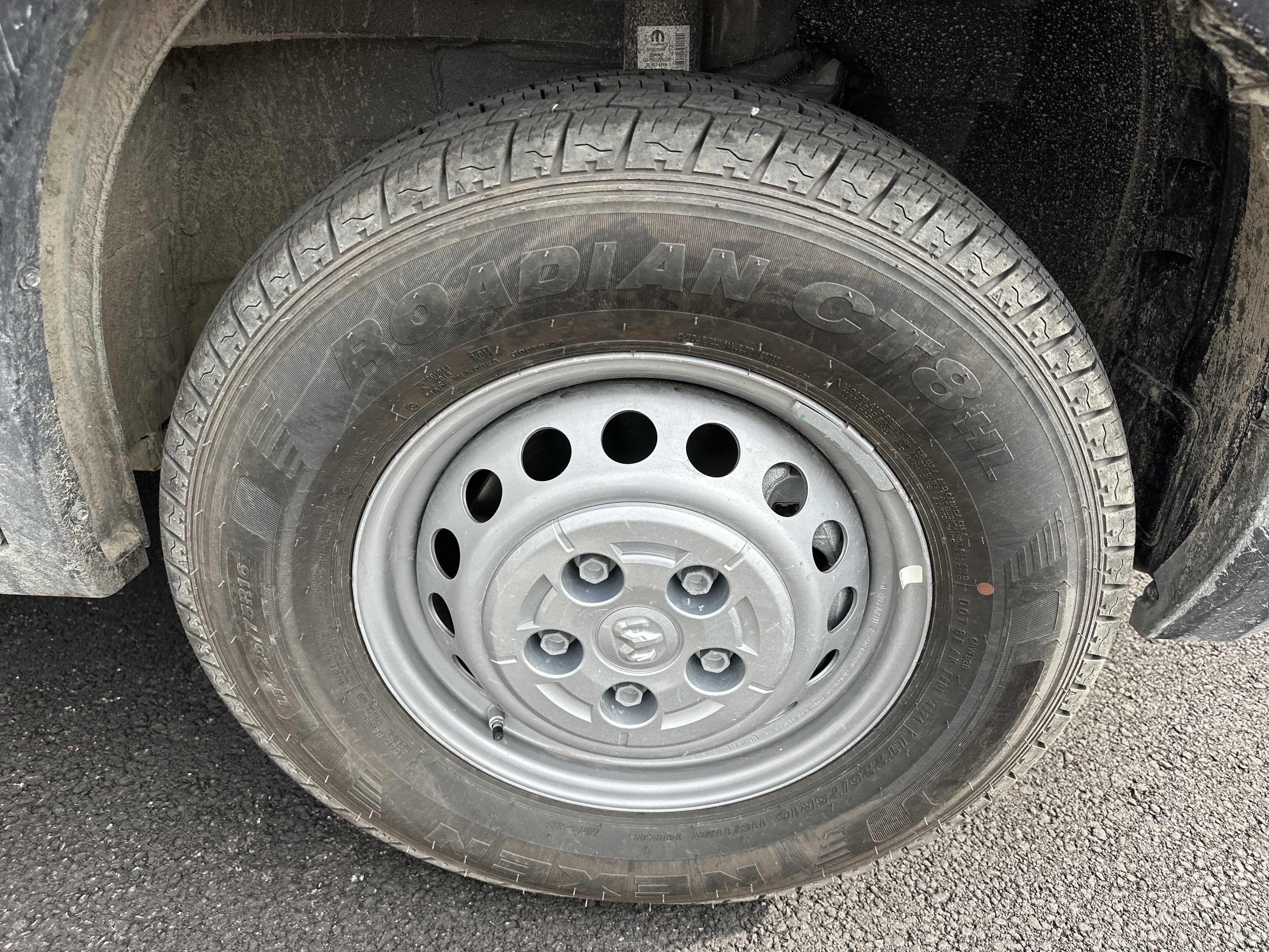 New 2025 RAM ProMaster 2500 w/ Crew Van Package image 28