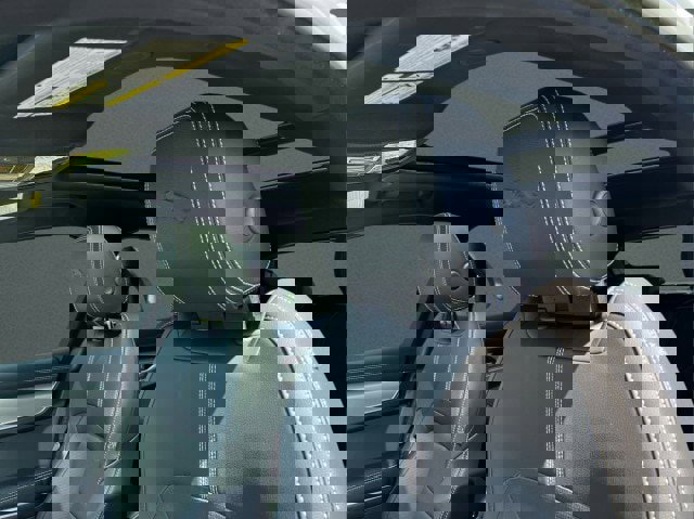 Certified 2025 Jaguar F-PACE R-Dynamic S image 15