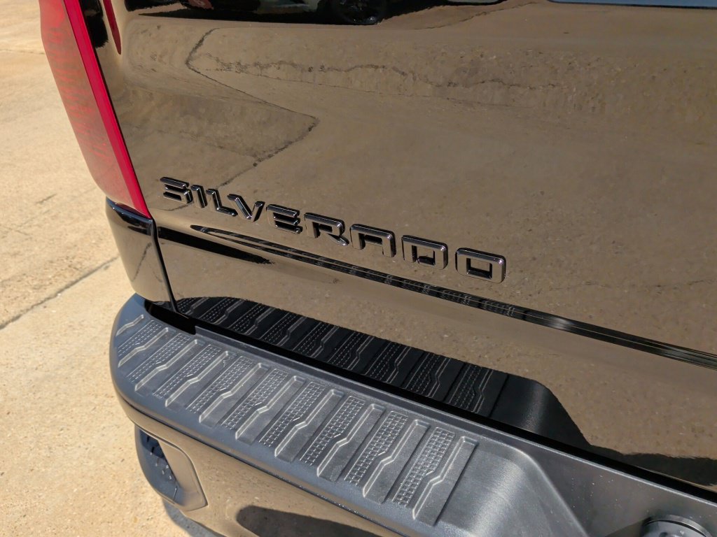 New 2026 Chevrolet Silverado 1500 Custom Trail Boss w/ LPO, Dark Essentials Package AWD/4WD image 30