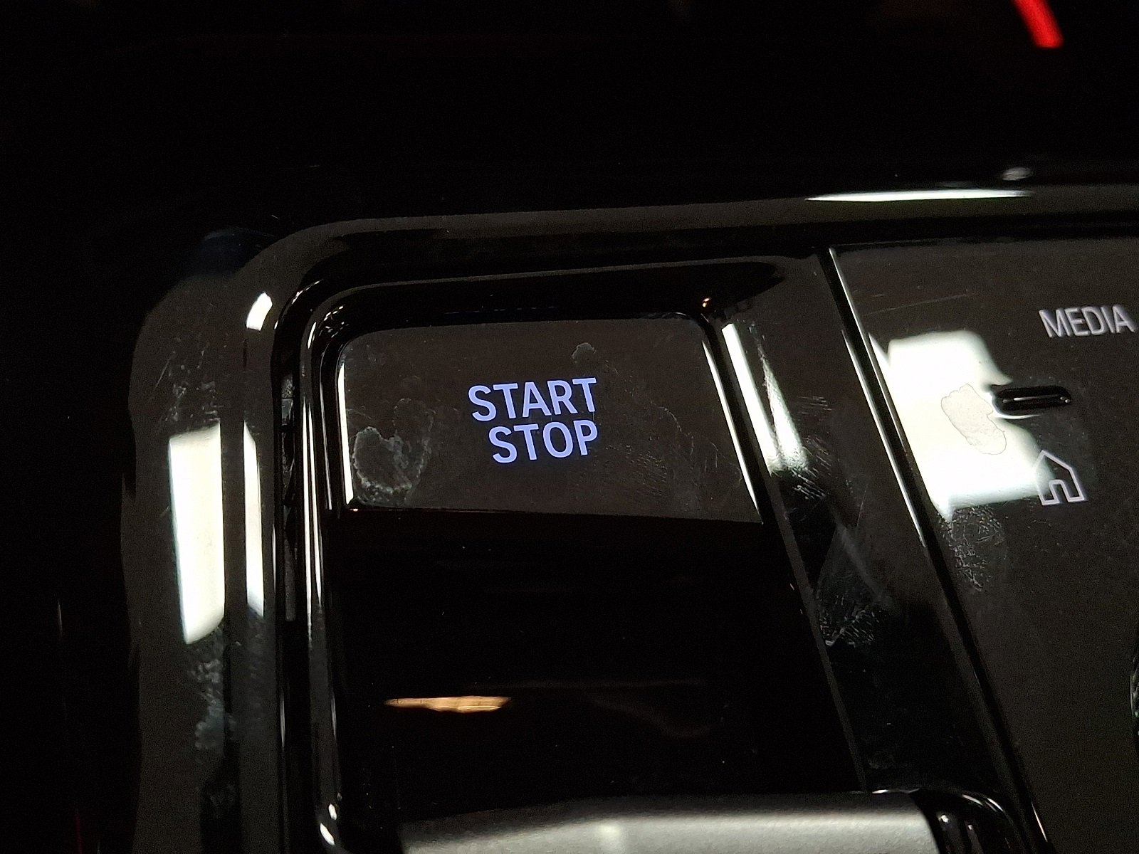 Used 2025 BMW i5 eDrive40i w/ M Sport Package image 19