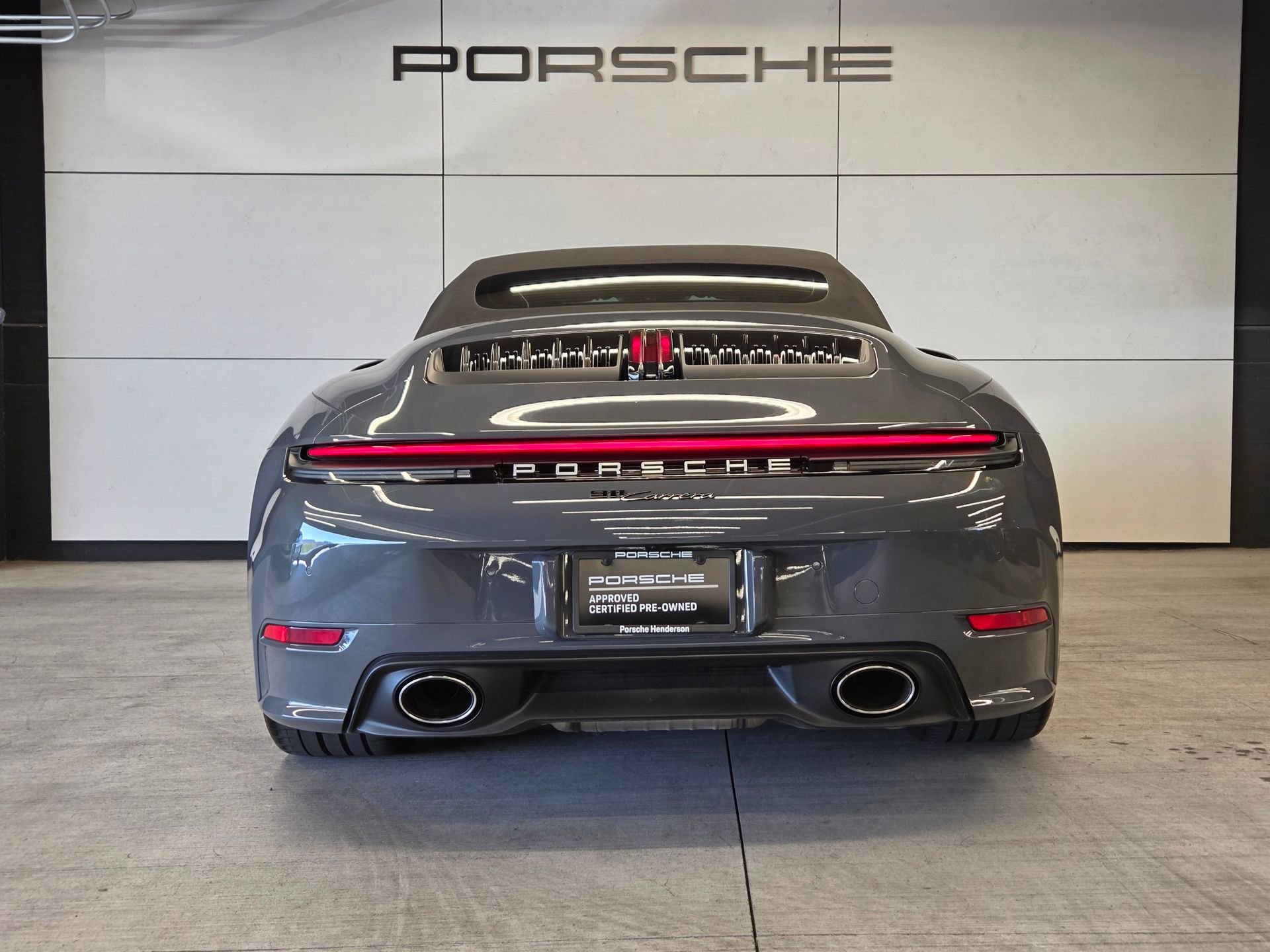 Used 2025 Porsche 911 Carrera RWD image 7