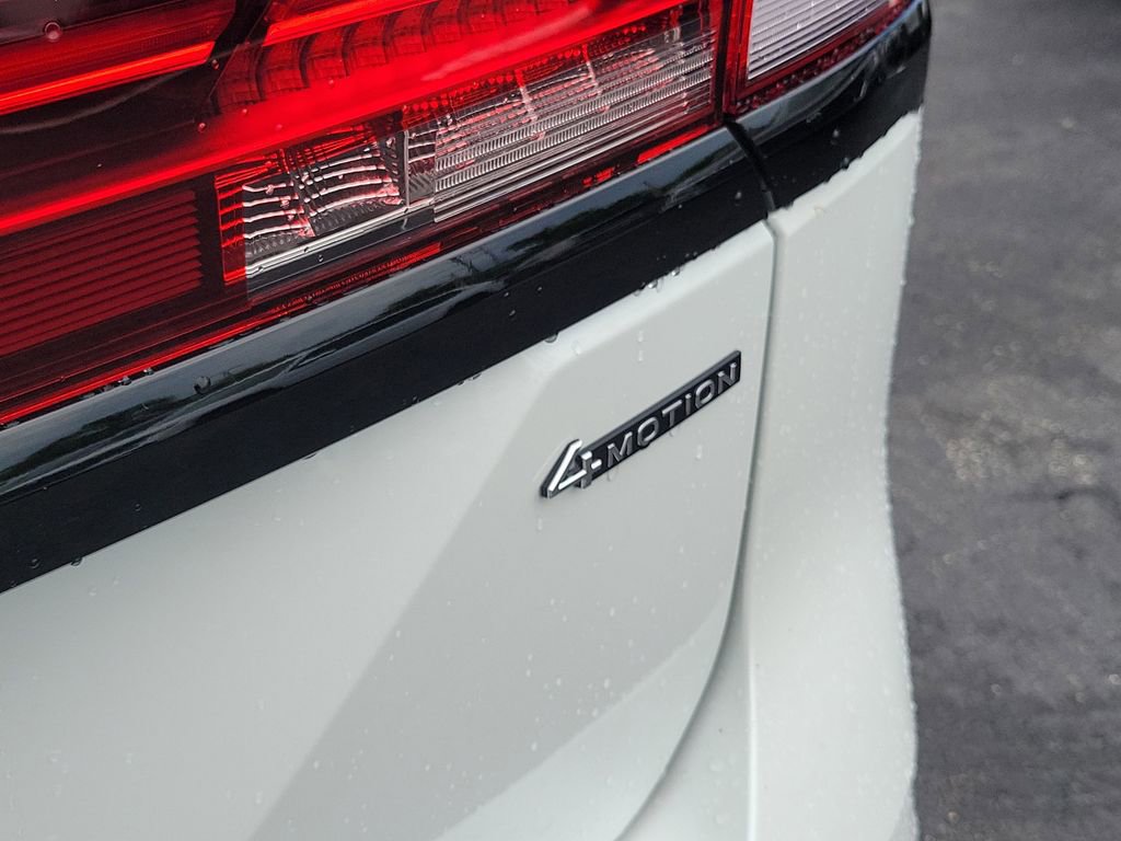 New 2026 Volkswagen Atlas Peak Edition image 8