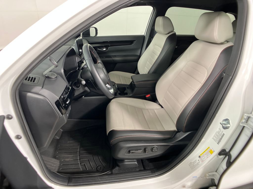 Used 2025 Honda CR-V Sport Touring image 29