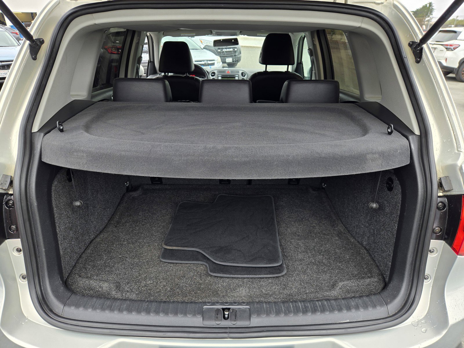Used 2009 Volkswagen Tiguan SE AWD/4WD image 27