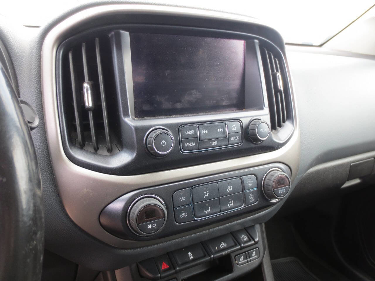 Used 2016 Chevrolet Colorado Z71 image 11