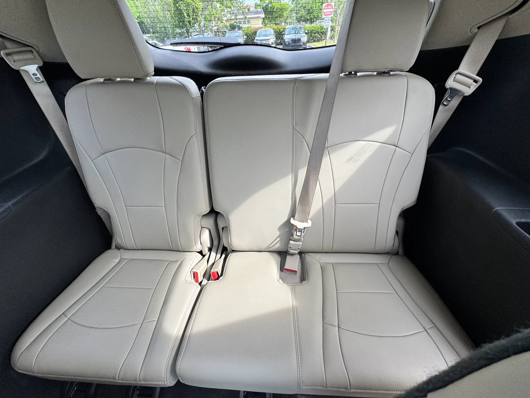 Used 2019 Buick Enclave Premium w/ Experience Buick Package FWD image 16