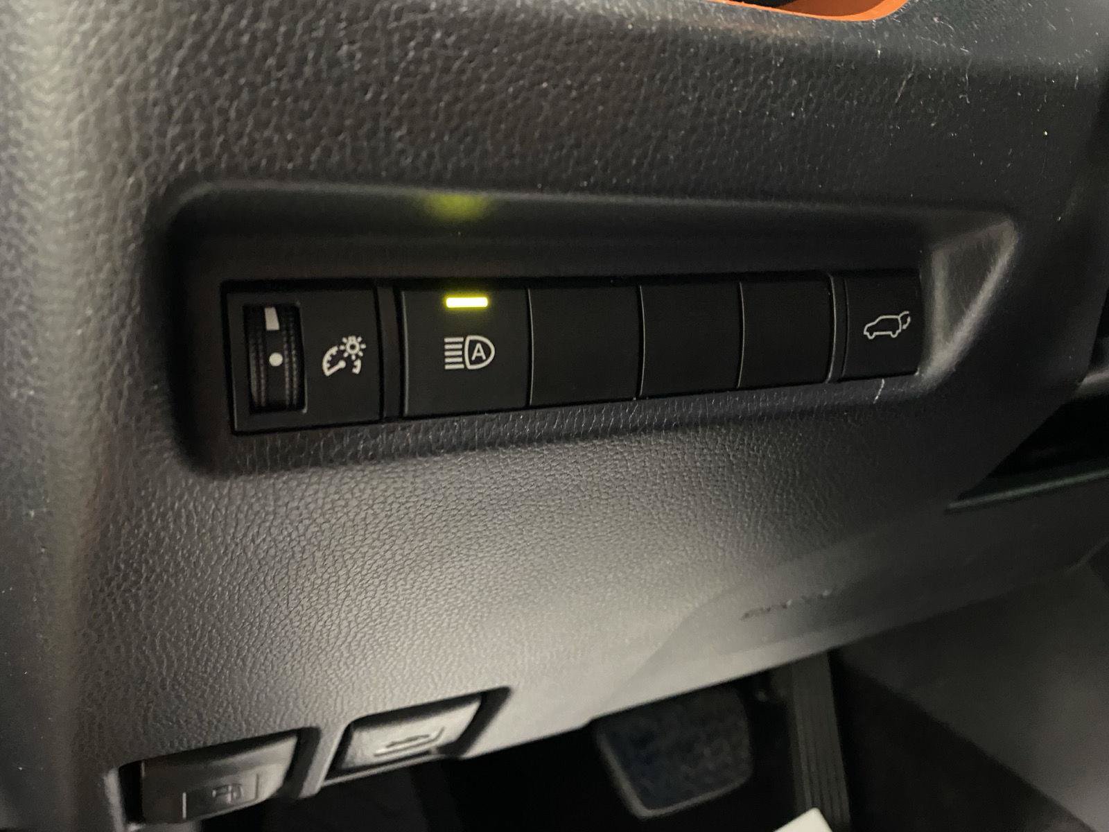 Used 2019 Toyota RAV4 Adventure AWD/4WD image 19