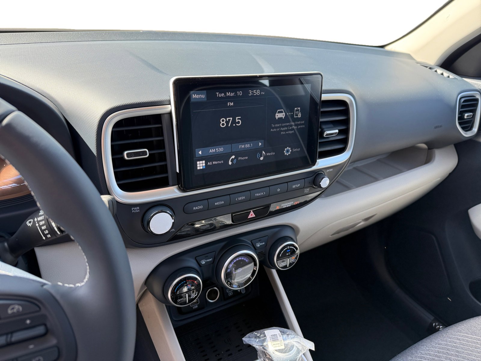 New 2026 Hyundai Venue SEL FWD image 12
