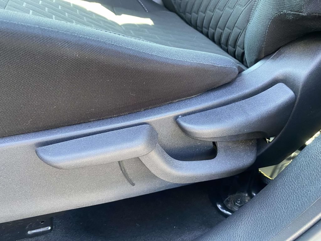 Used 2023 Nissan Kicks SV FWD image 16