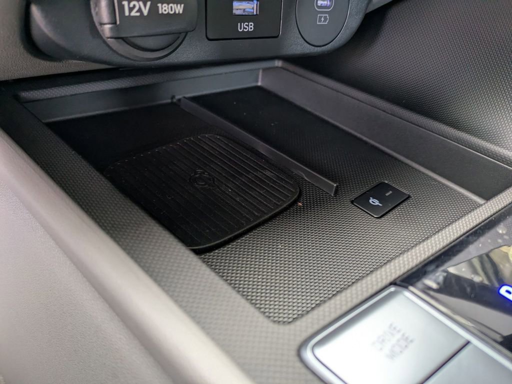 New 2025 Hyundai Elantra Sport image 25