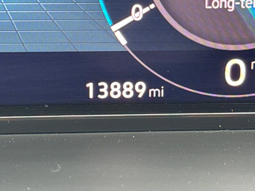 Used 2025 Volkswagen Atlas SE image 13