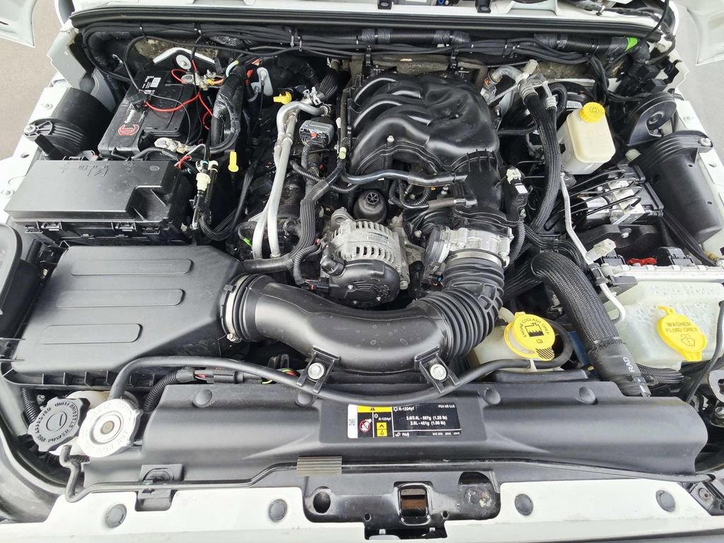 Used 2017 Jeep Wrangler Unlimited Sahara w/ Max Tow Package image 21