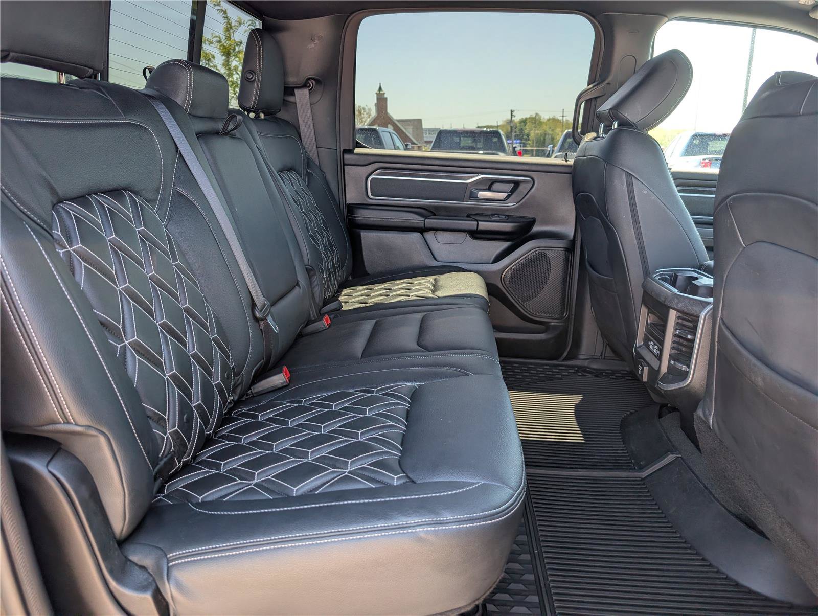 Used 2022 RAM 1500 Big Horn AWD/4WD image 13