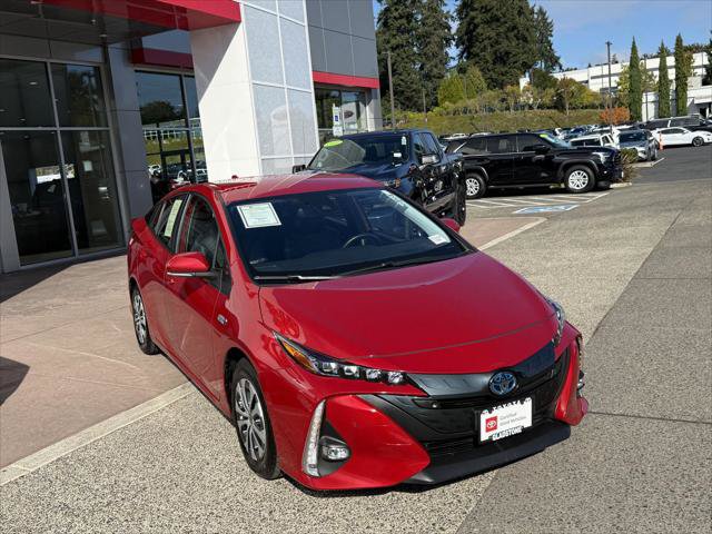 Certified 2021 Toyota Prius Prime Limited FWD image 10
