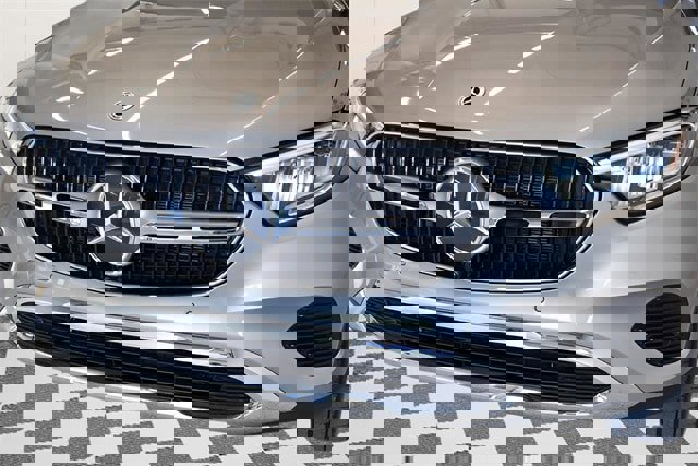 Used 2024 Mercedes-Benz GLC 300 4MATIC image 16