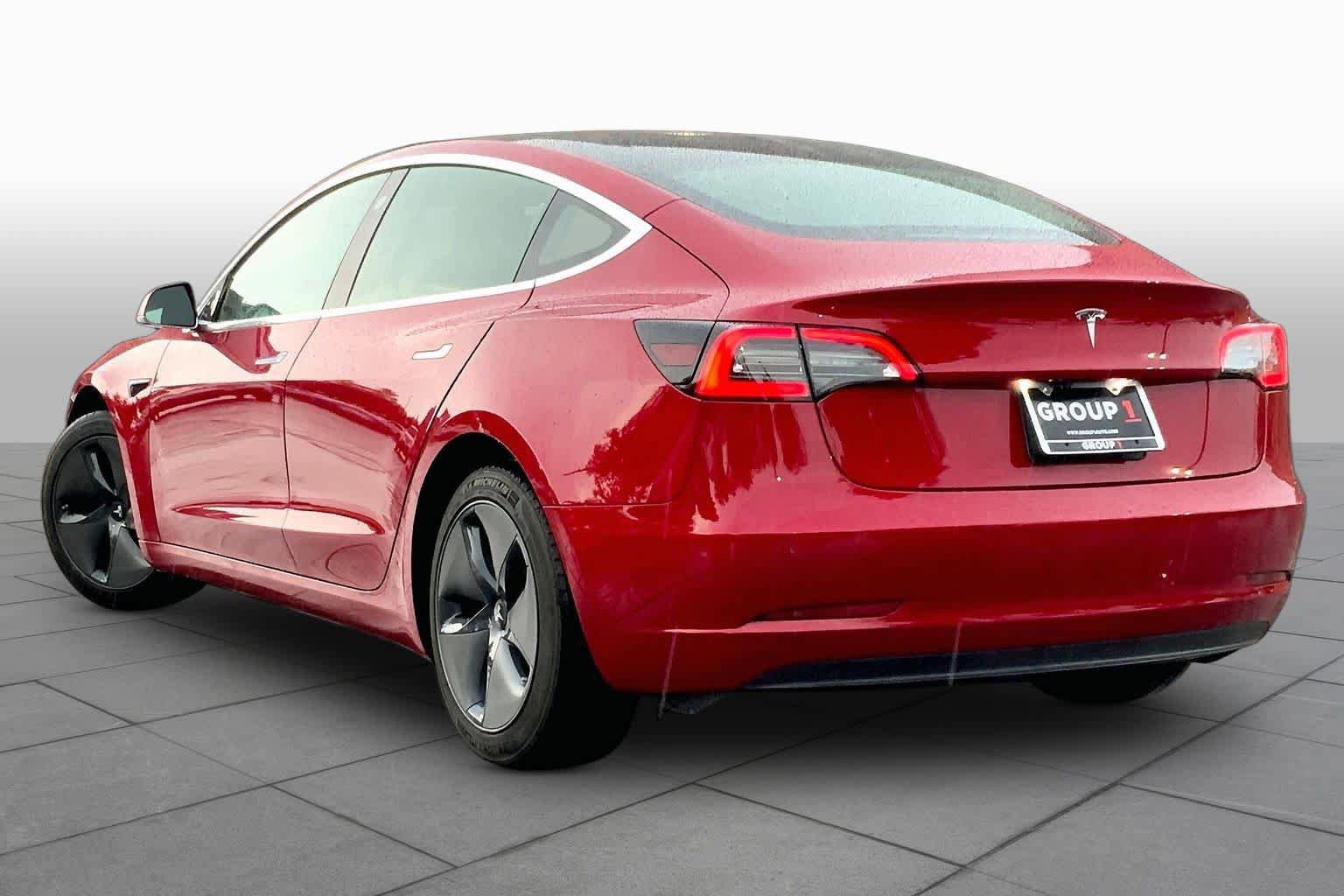 Used 2020 Tesla Model 3 Standard Range RWD image 10