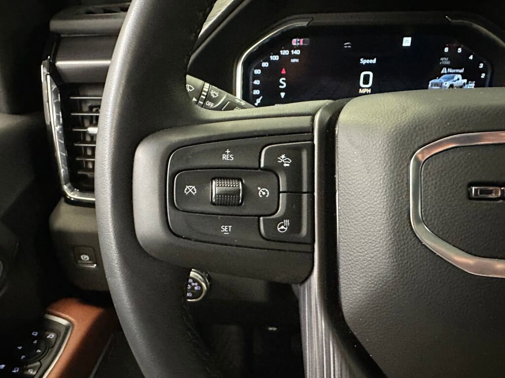 Certified 2025 GMC Sierra 2500 Denali Ultimate w/ Max Trailering Package image 13