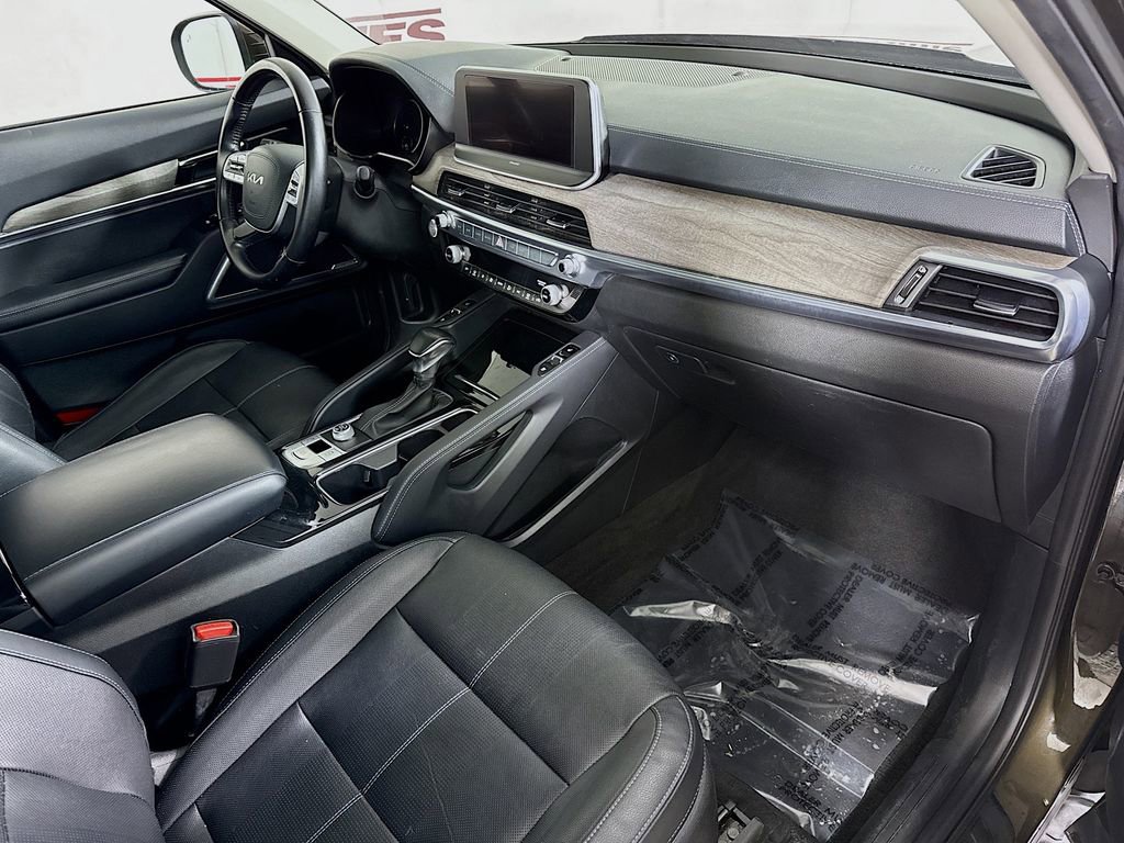Used 2022 Kia Telluride EX w/ EX Premium Package image 35
