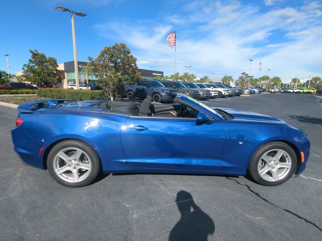 Used 2020 Chevrolet Camaro LT image 12