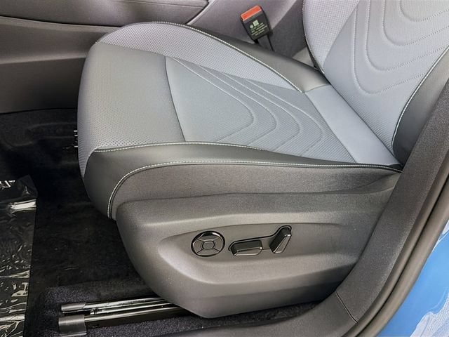 New 2026 Volkswagen Tiguan SE FWD image 21
