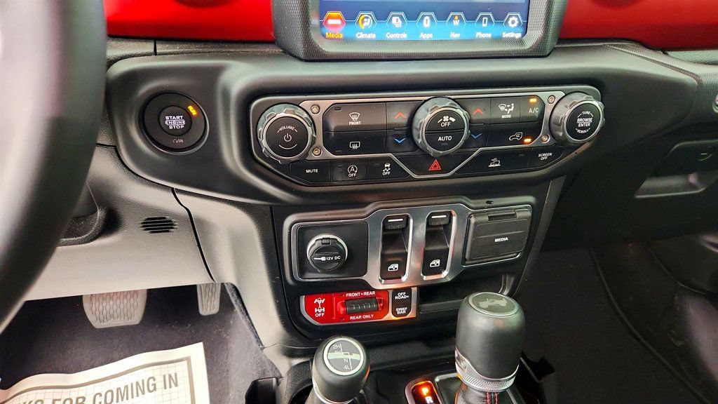 Used 2023 Jeep Wrangler Rubicon AWD/4WD image 17