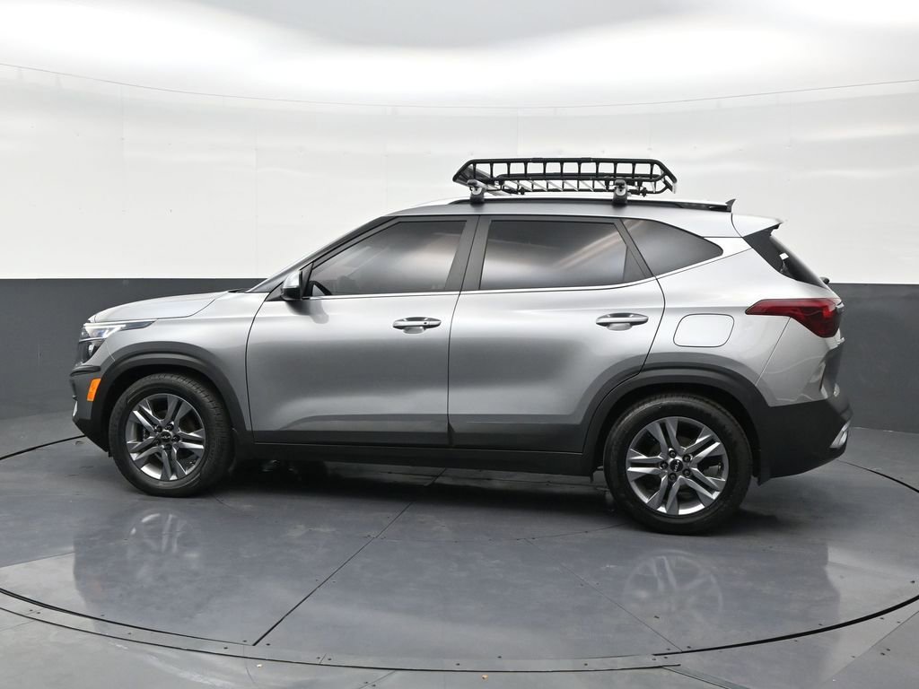 Used 2023 Kia Seltos S image 2