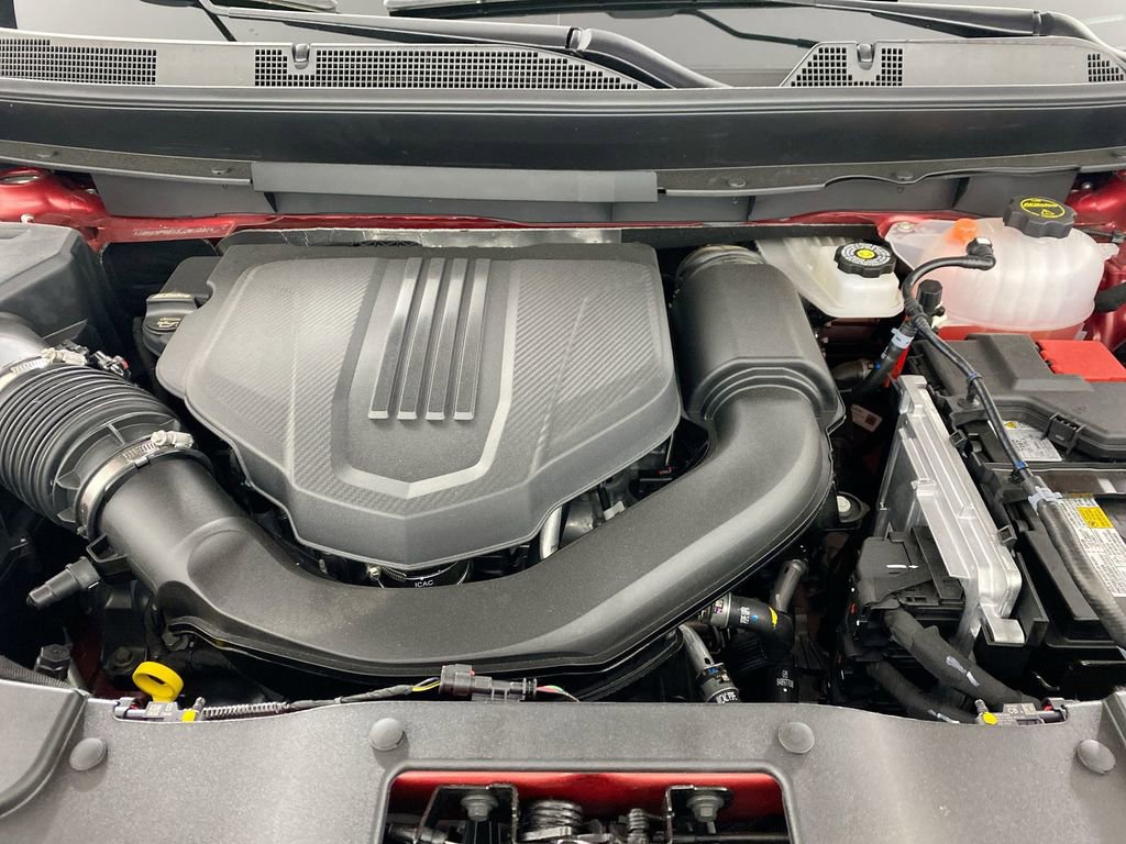 New 2025 GMC Acadia AT4 w/ LPO, Floor Liner Package image 32