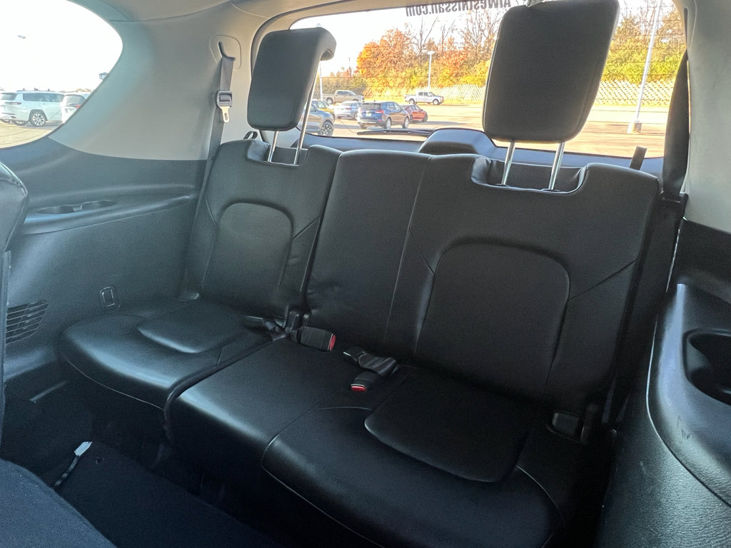 Used 2023 Nissan Armada SL image 14