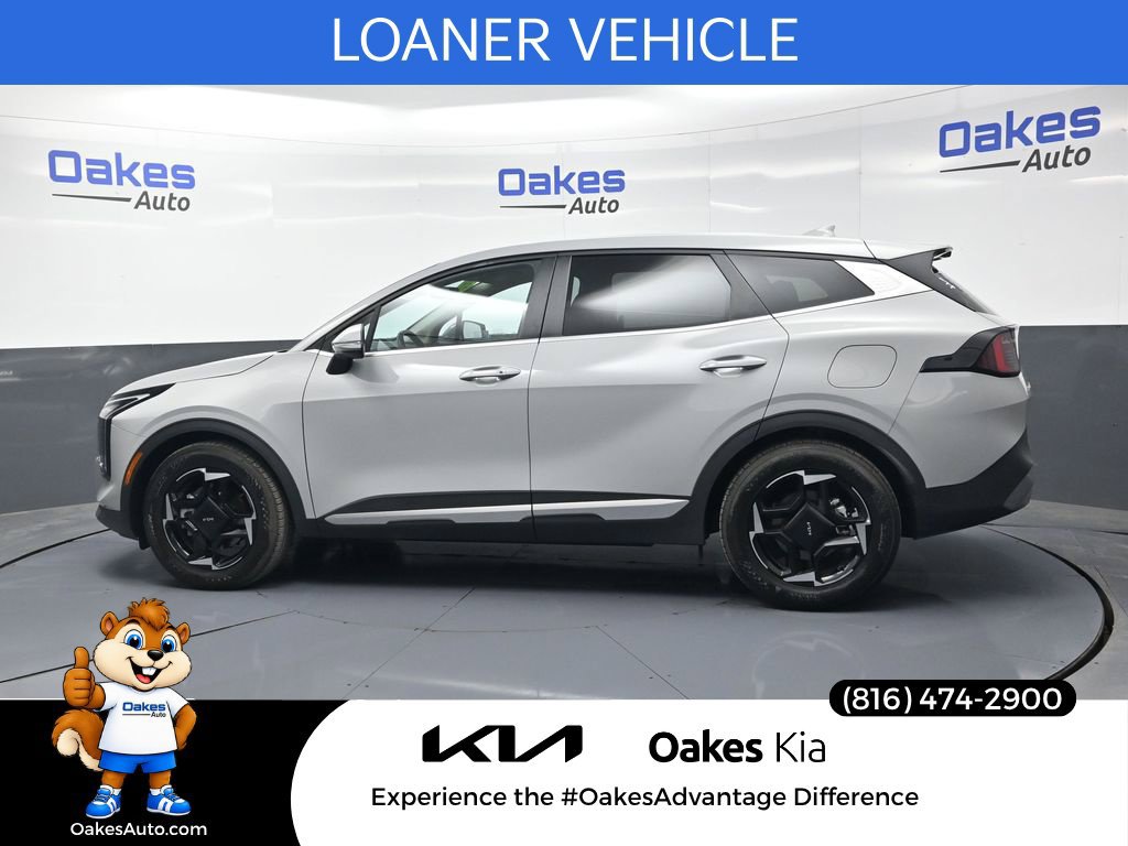 Certified 2026 Kia Sportage EX FWD image 4