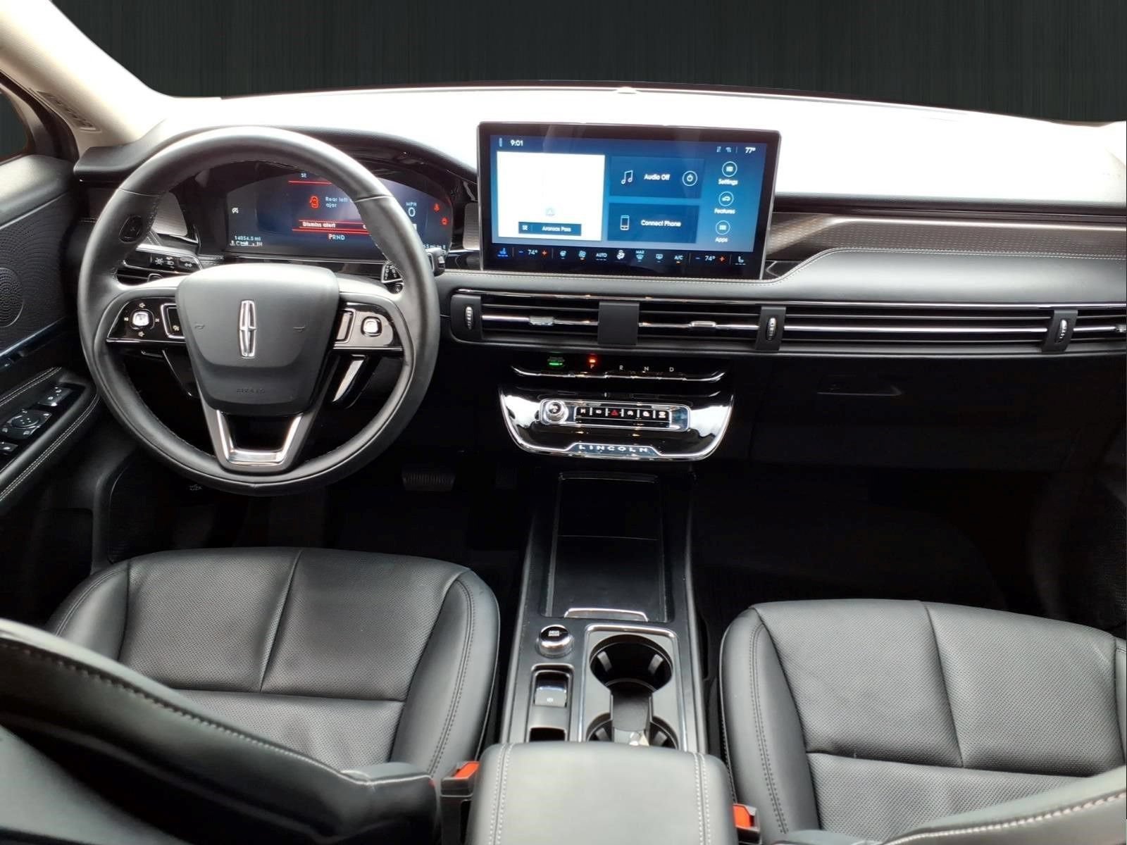 Used 2025 Lincoln Corsair Reserve AWD/4WD image 18