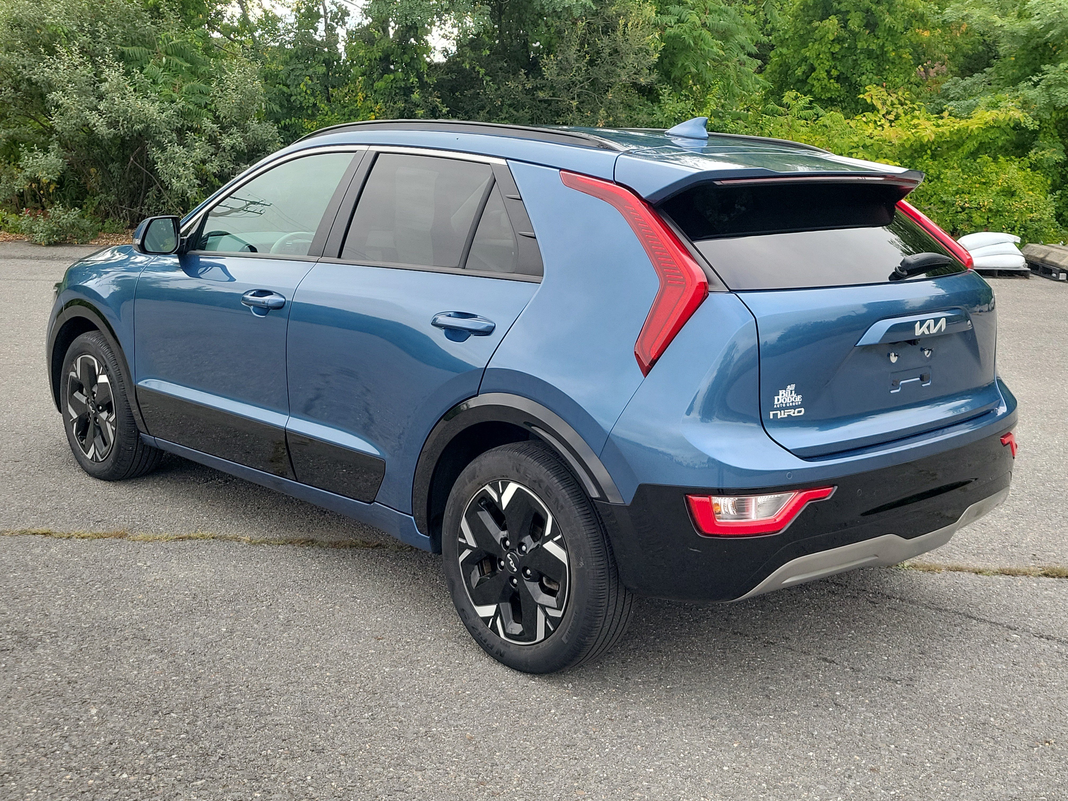 Used 2023 Kia Niro Wind w/ Wind Preserve Package FWD image 7