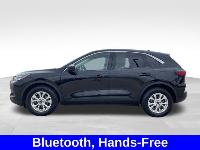 Used 2023 Ford Escape Active w/ Tech Pack #1 AWD/4WD image 2